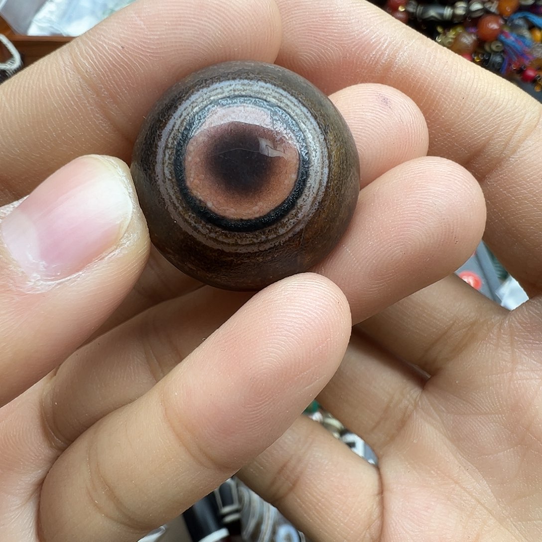 玛瑙/玉髓未镶嵌珠宝半成品有小裂