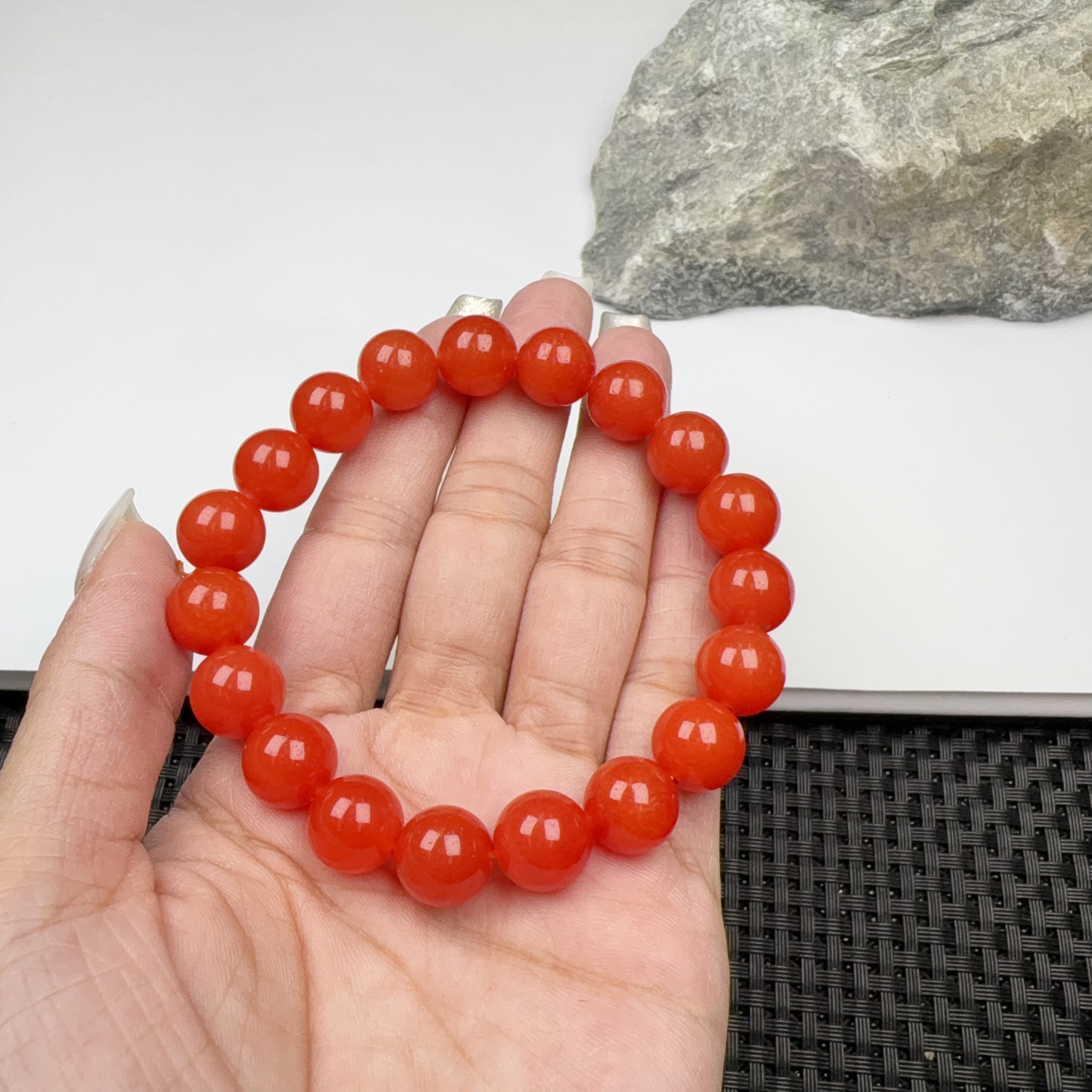 z56柿子红10m手串女款手工时尚百搭