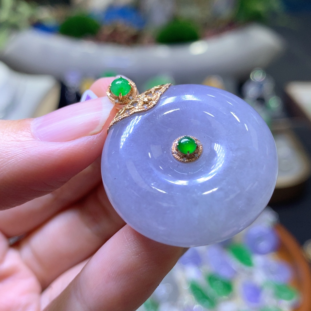 【闪购商品】翡翠颈饰18K金镶嵌翡翠吊坠项链