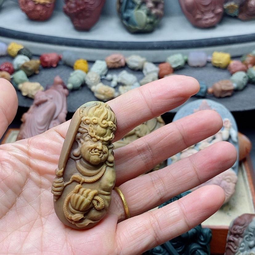 【闪购商品】定制石英质玉吊坠未镶嵌