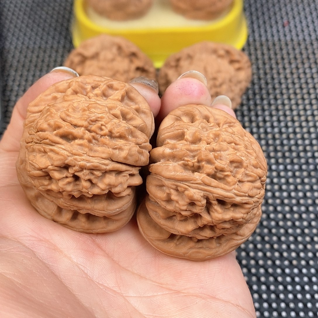 文玩核桃把件45尺四座楼