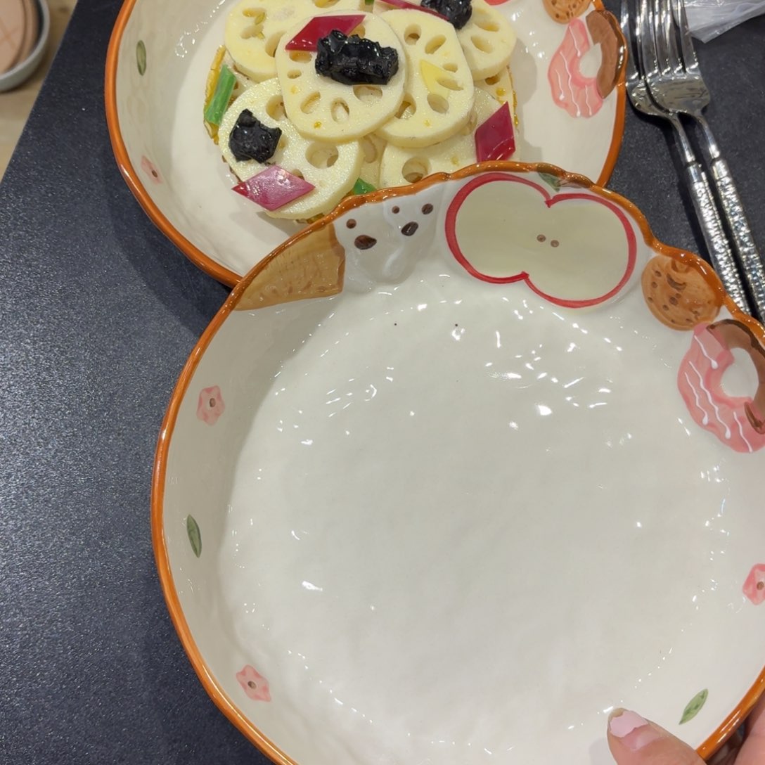 瓷两个8.7寸的深盘两个