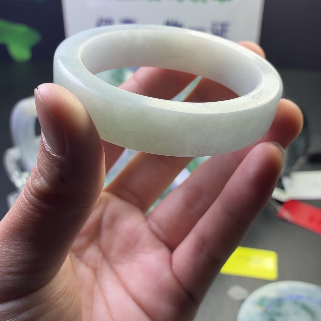 吉***雨定制翡翠未镶嵌翡翠翡翠