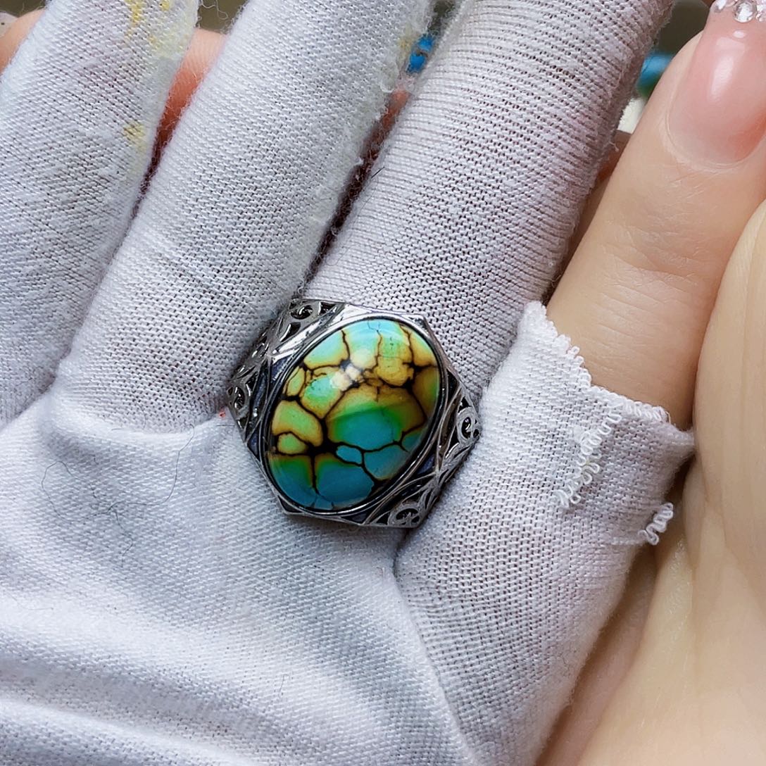 绿松石未镶嵌饰品