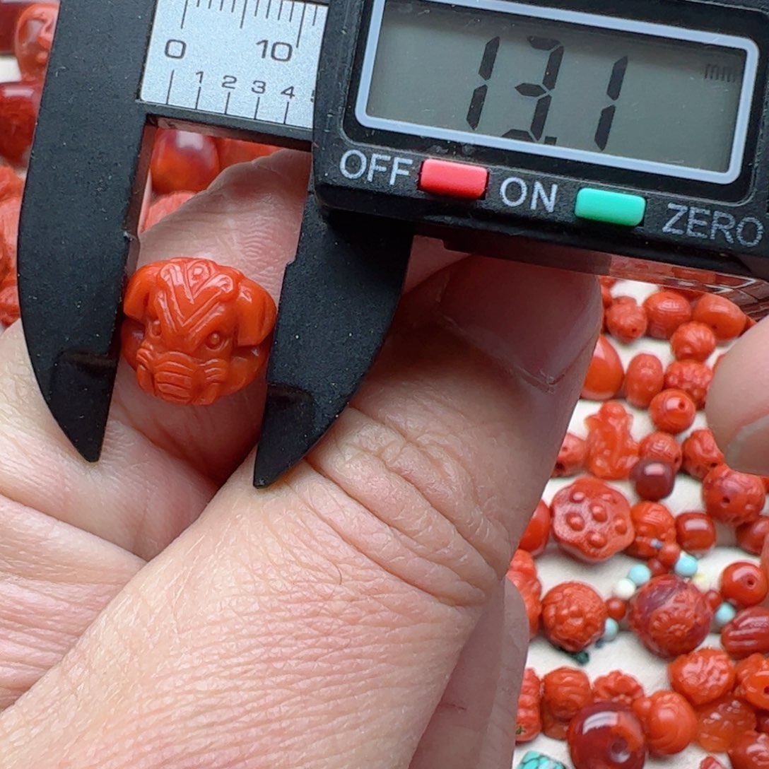 南红玛瑙配饰未镶嵌