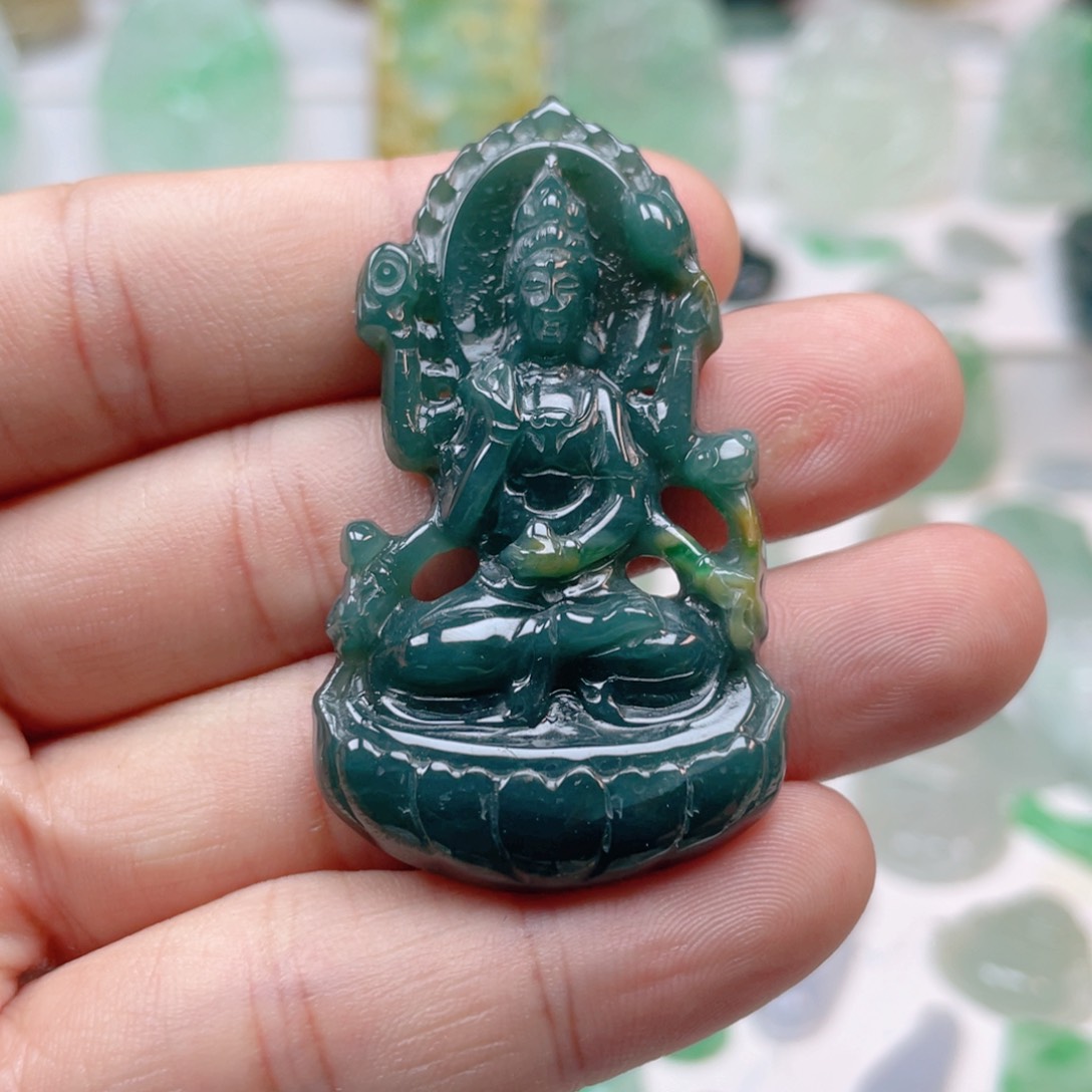 翡翠颈饰未镶嵌千手