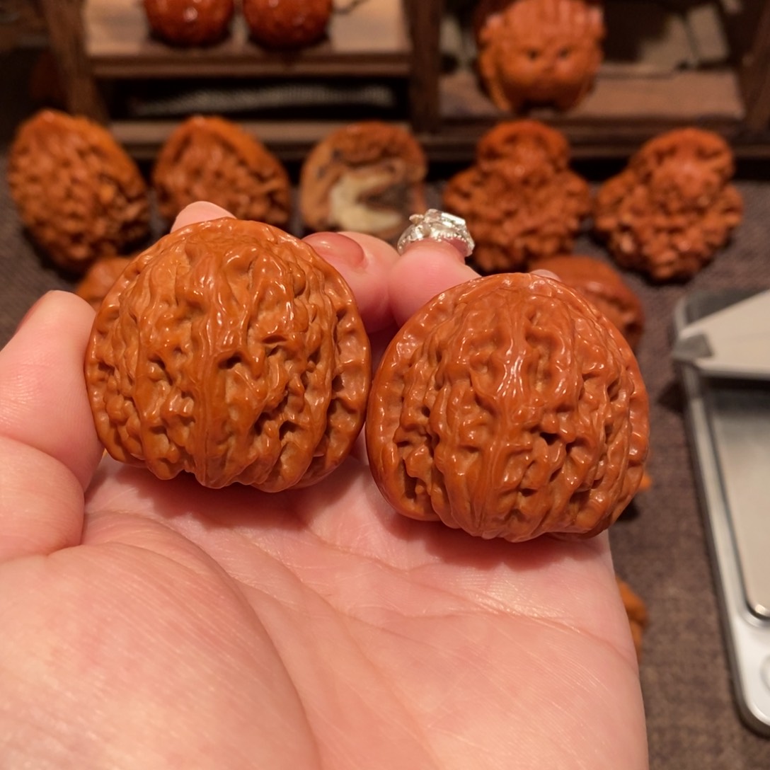 文玩核桃吊坠36白狮子687