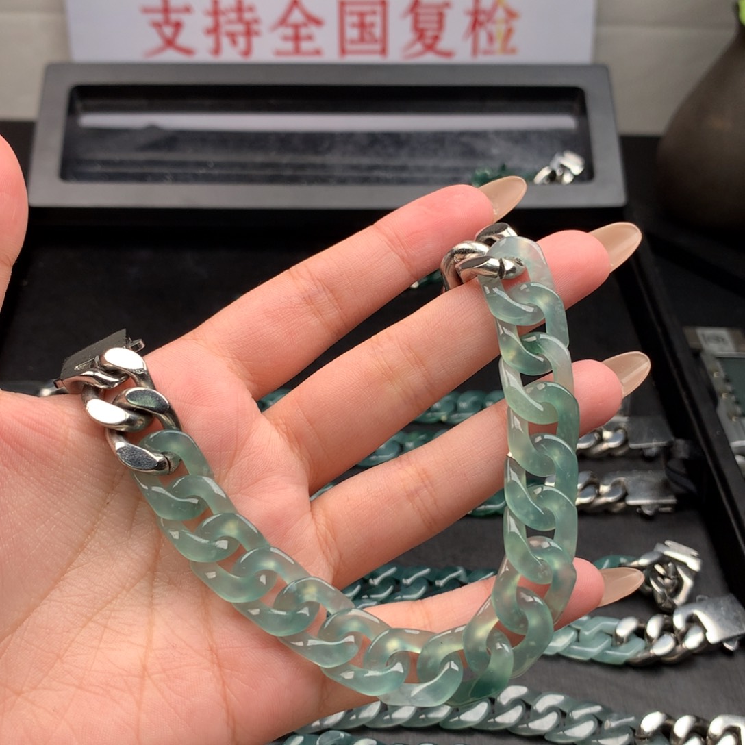 小***沈翡翠未镶嵌手链002