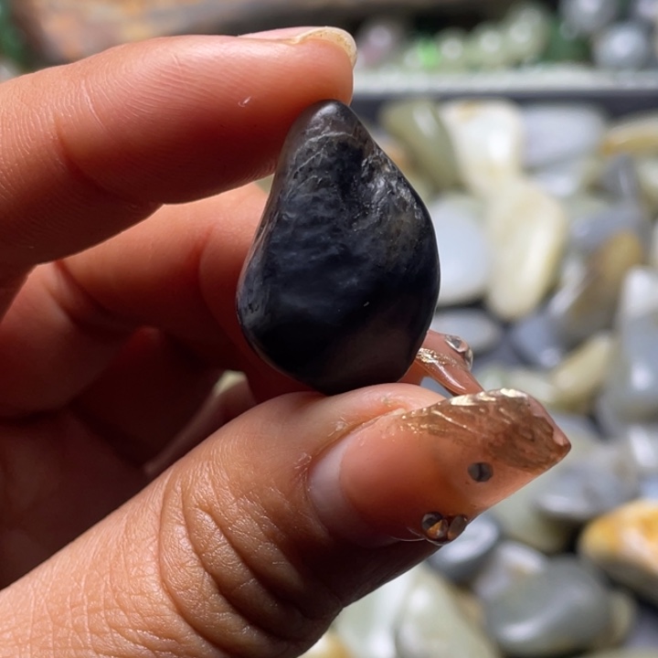 和田玉未镶嵌珠宝奇石