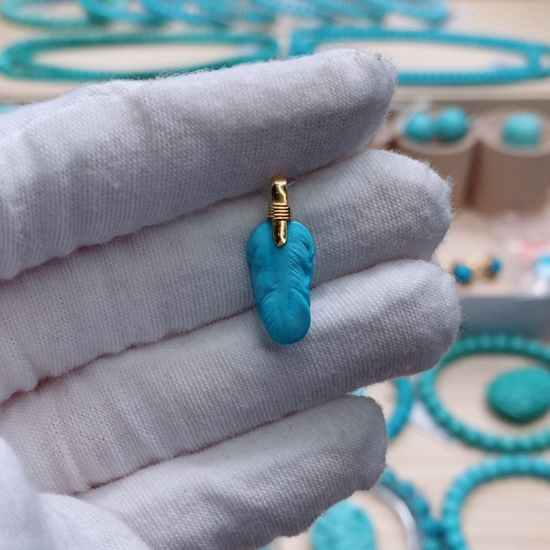 绿松石珠宝奇石18K金镶嵌