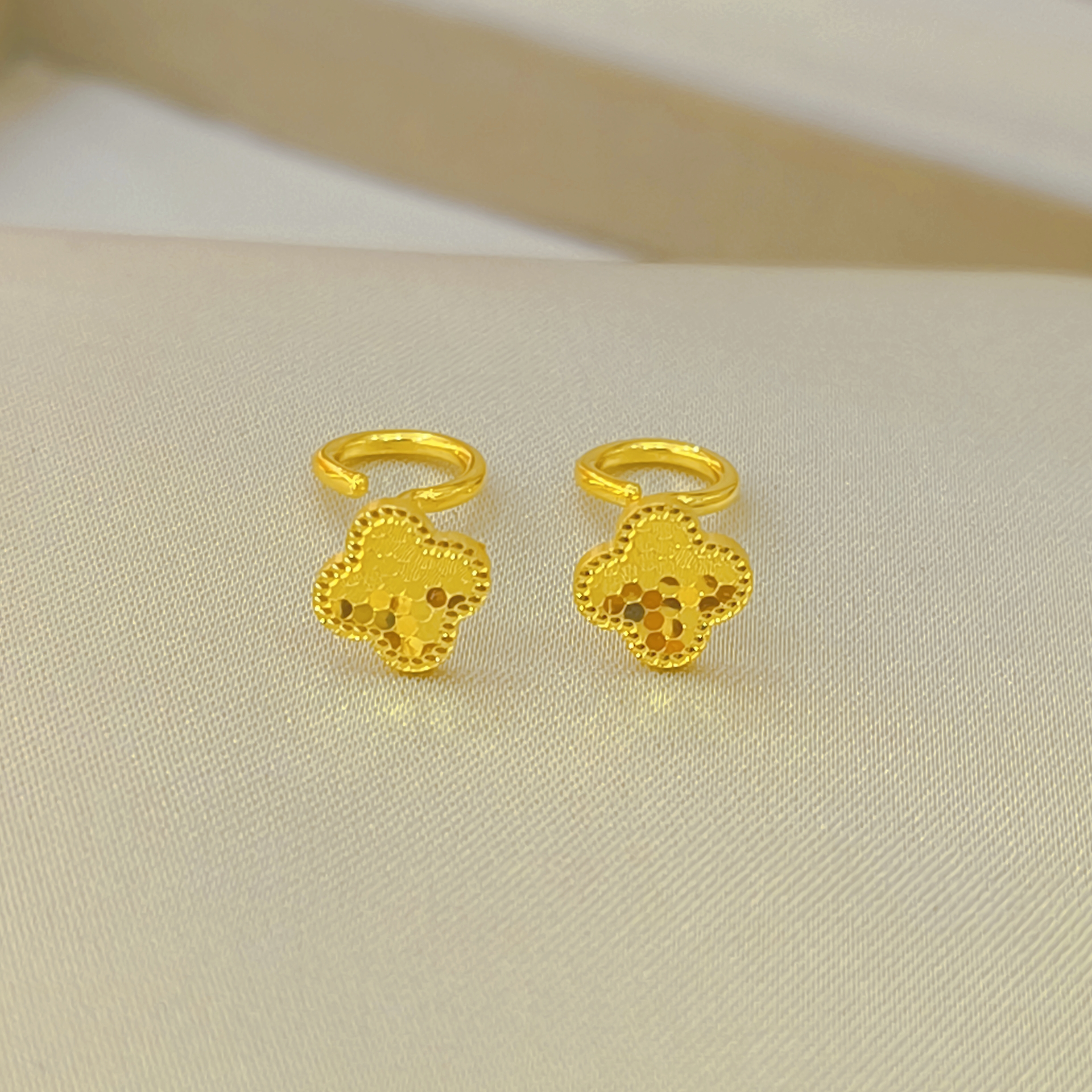 足金999四叶草时尚潮流耳饰1.60g