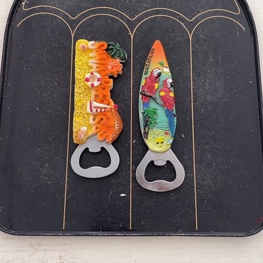 有机玻璃微瑕。       