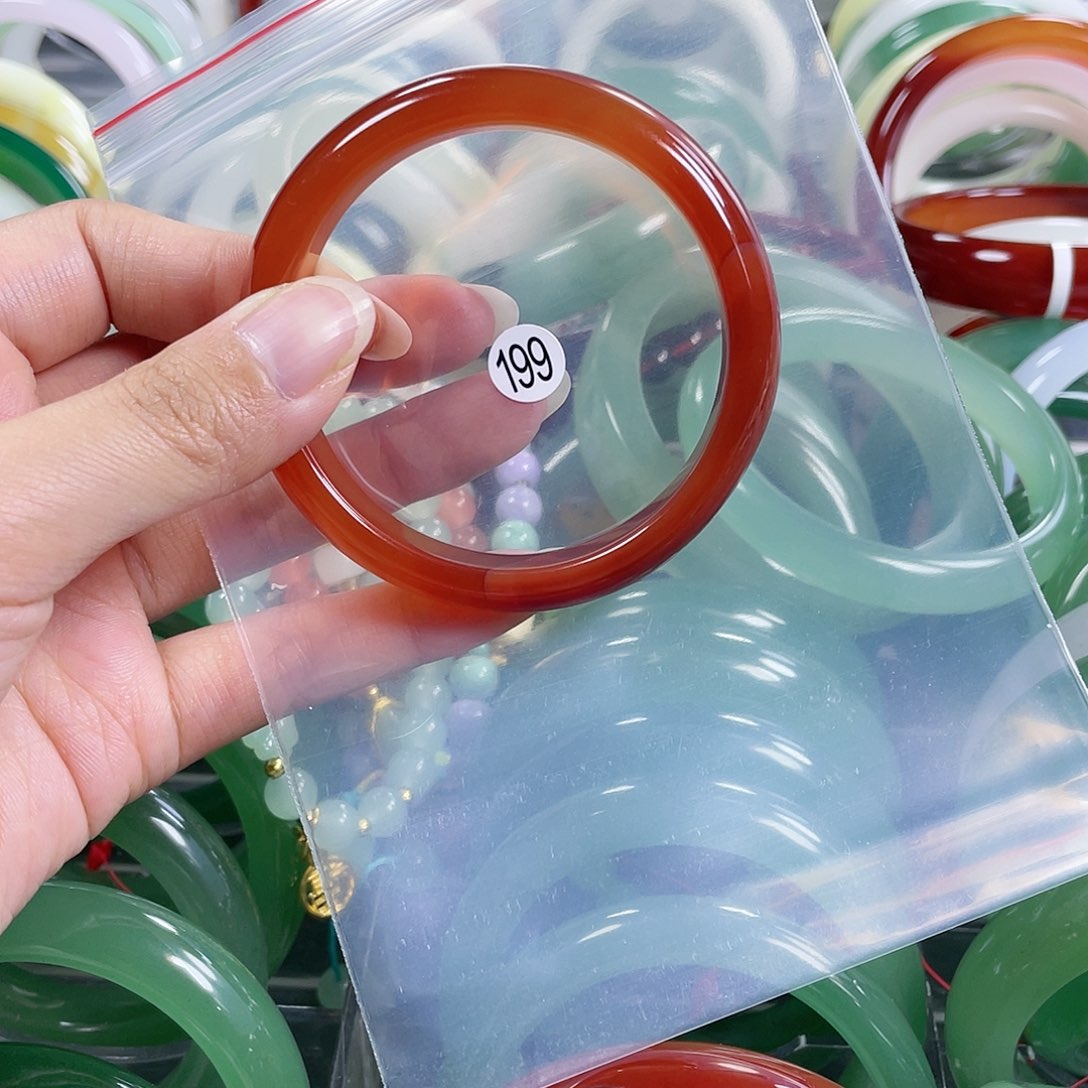 石英质玉手镯未镶嵌54