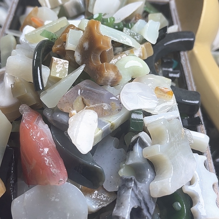 和田玉（糖玉）和田玉边角料9K金镶嵌暮**风