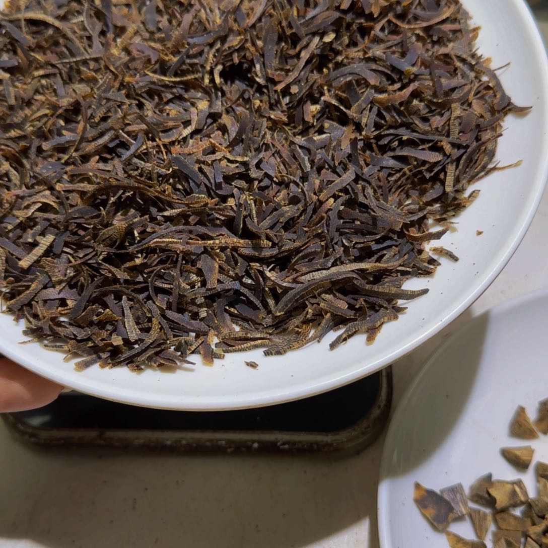 沉香沉香碎屑用****3海南香霸沉水切丝20克！