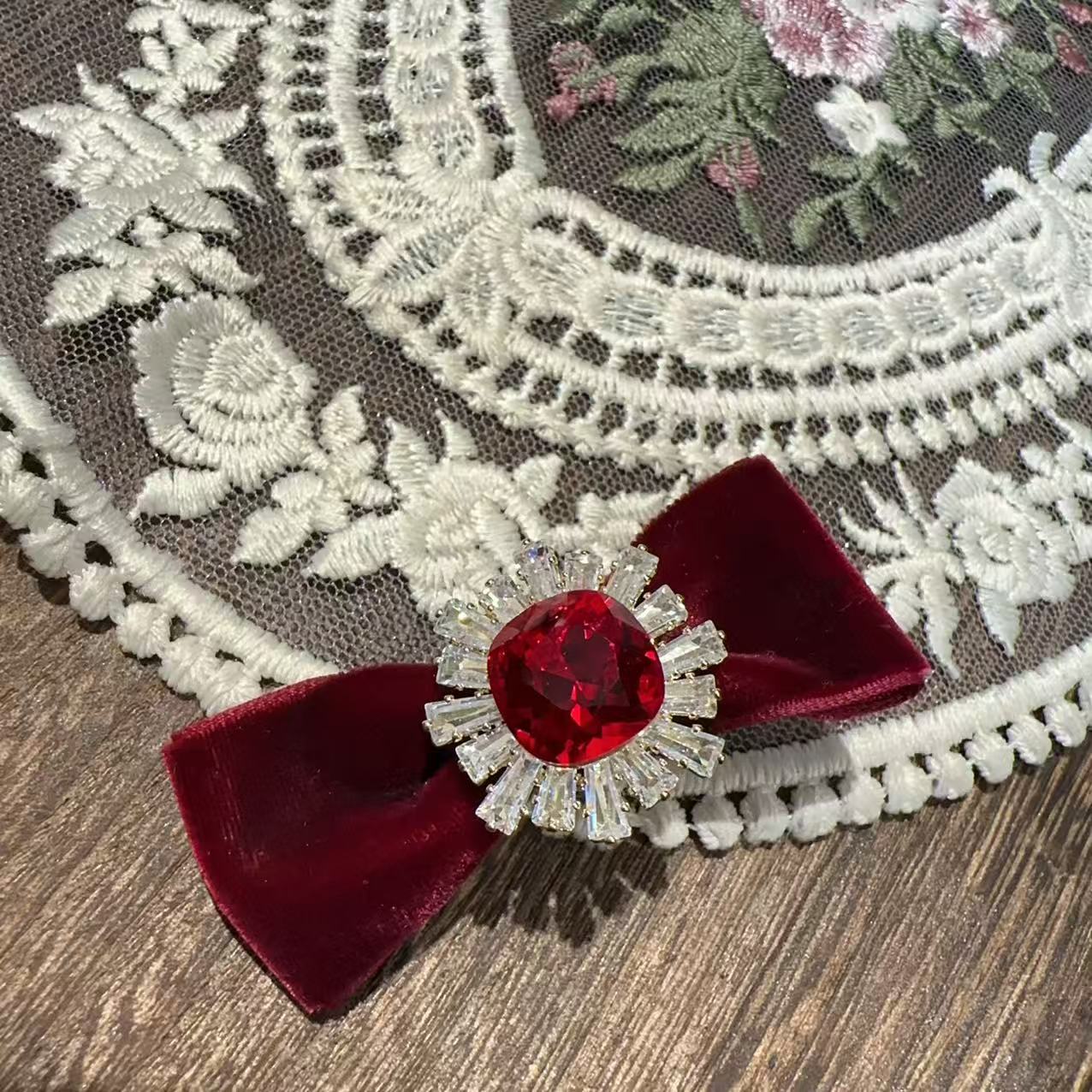 韩国设计款精致蝴蝶结发夹Y5670