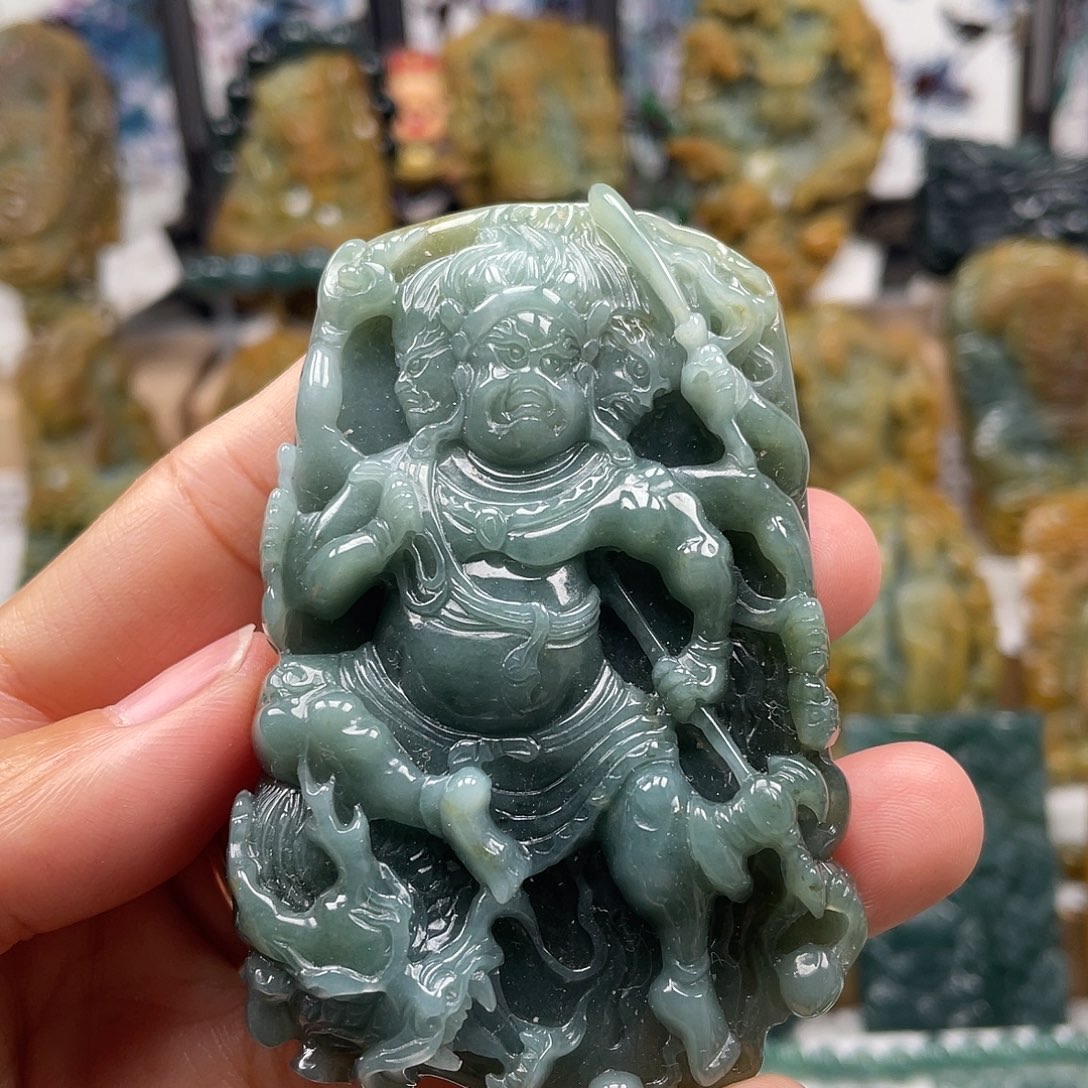 翡翠未镶嵌颈饰天然翡翠a货不动