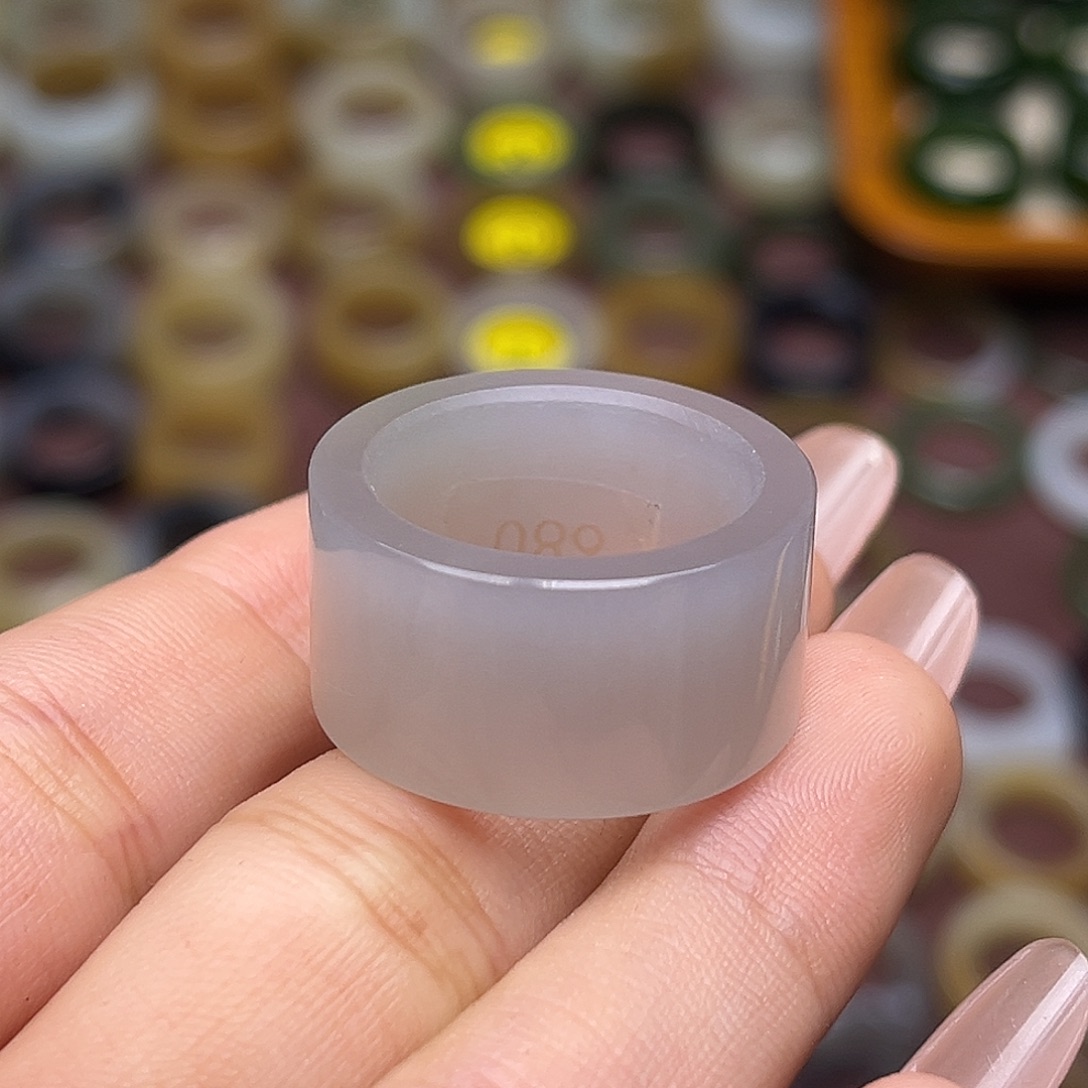 Z****和田玉未镶嵌戒指18.4