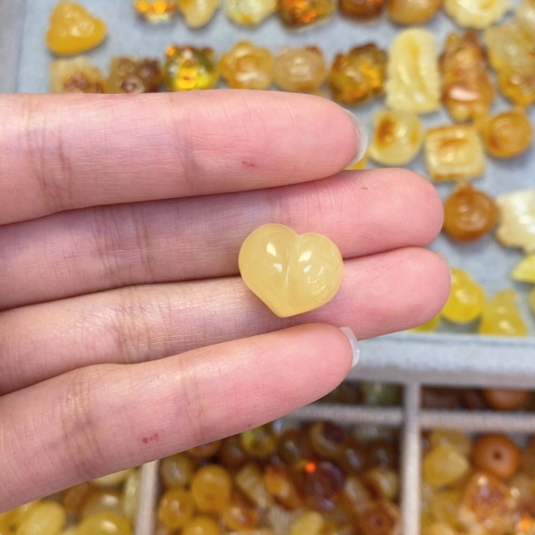 蜜蜡颈饰未镶嵌l****l屁桃