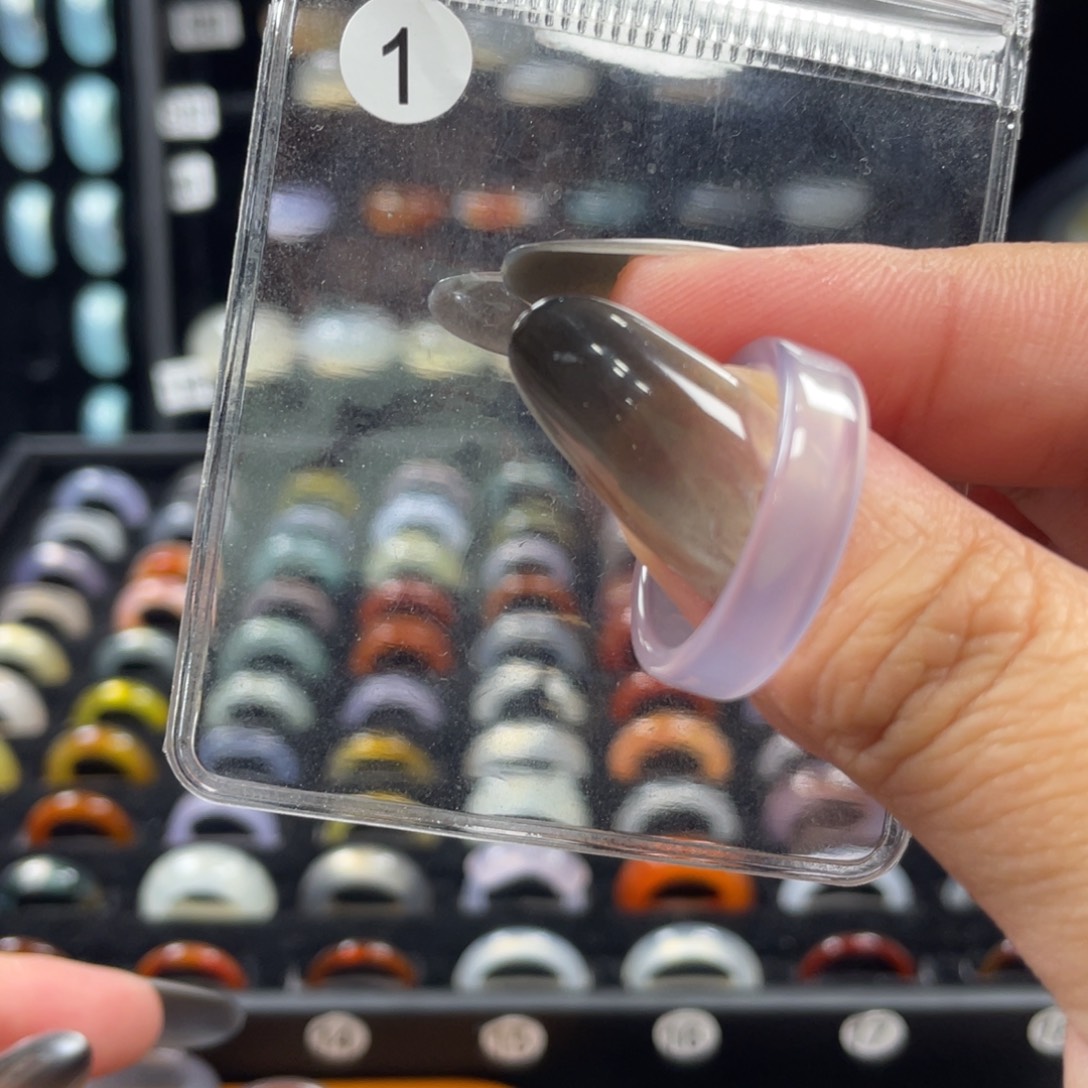 玛瑙/玉髓未镶嵌戒指1号港码22直径19.6（非质量问题.不退不换）