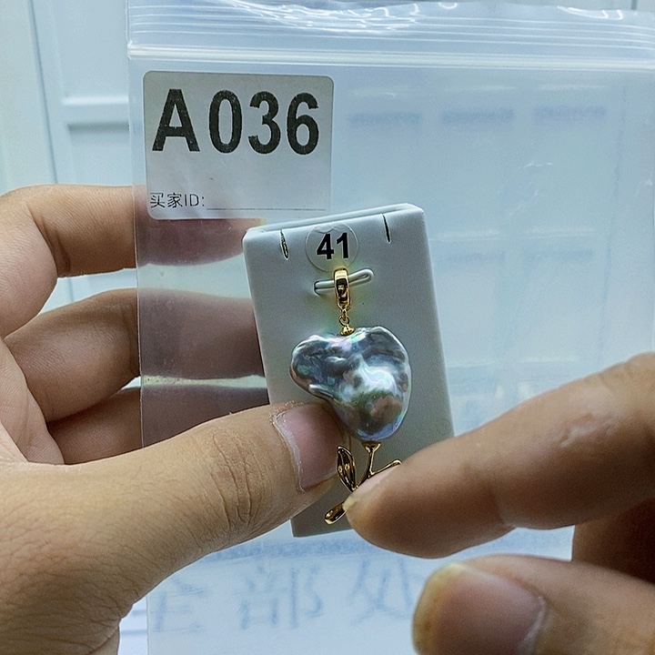 淡水珍珠颈饰合金