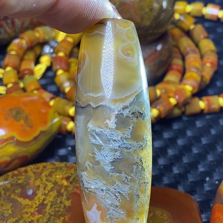 玛瑙/玉髓颈饰未镶嵌