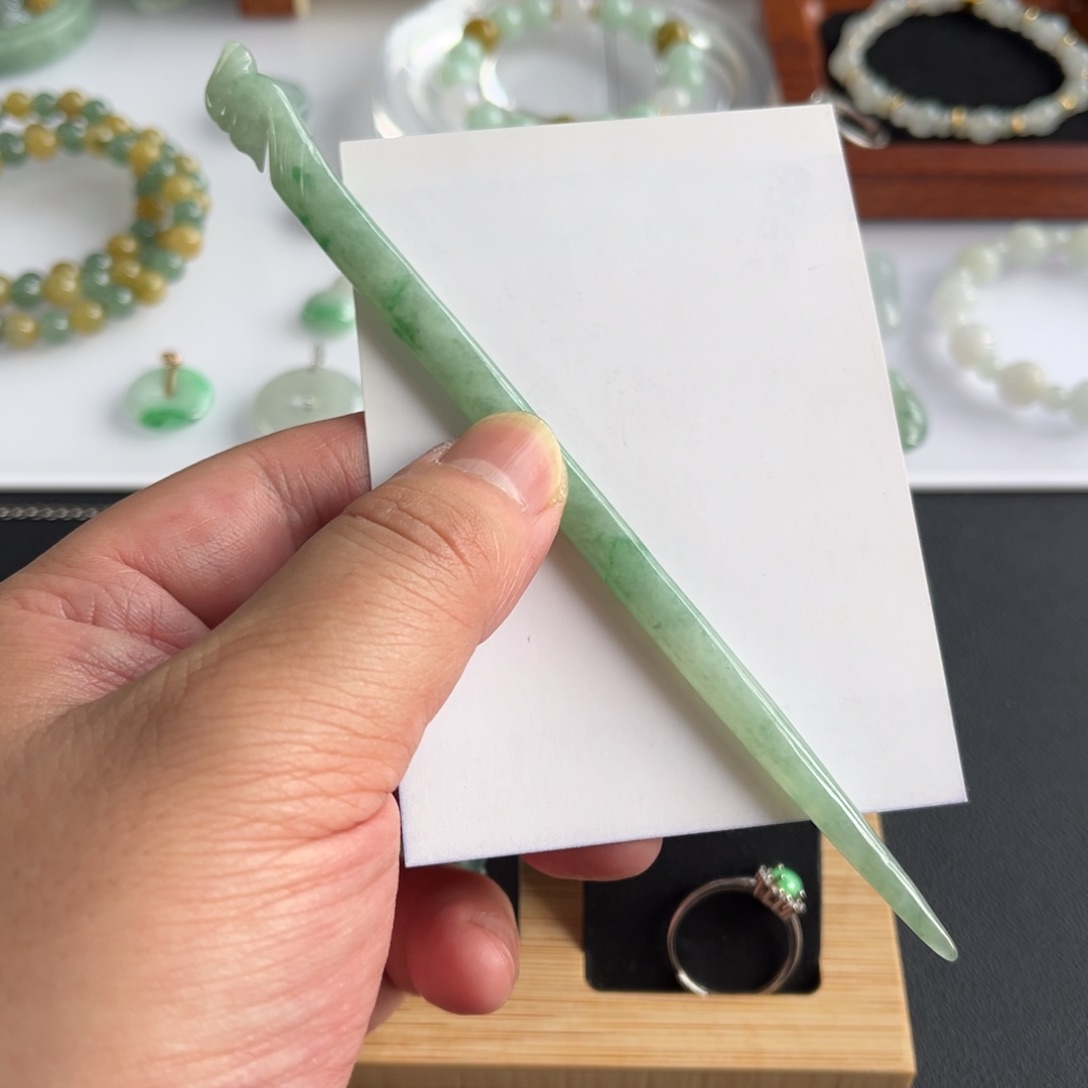 翡翠挂件未镶嵌发簪