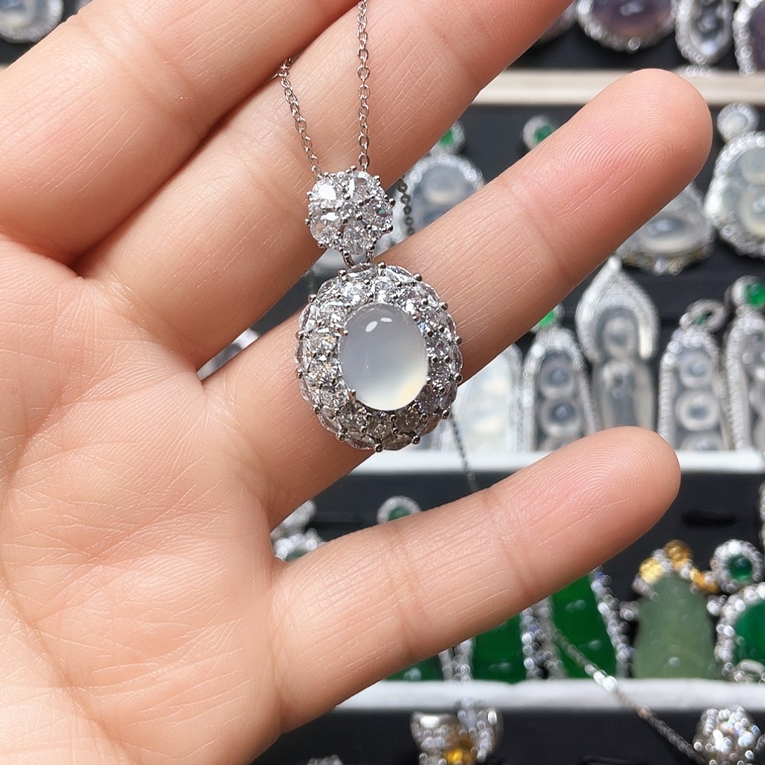 玛瑙/玉髓颈饰合金