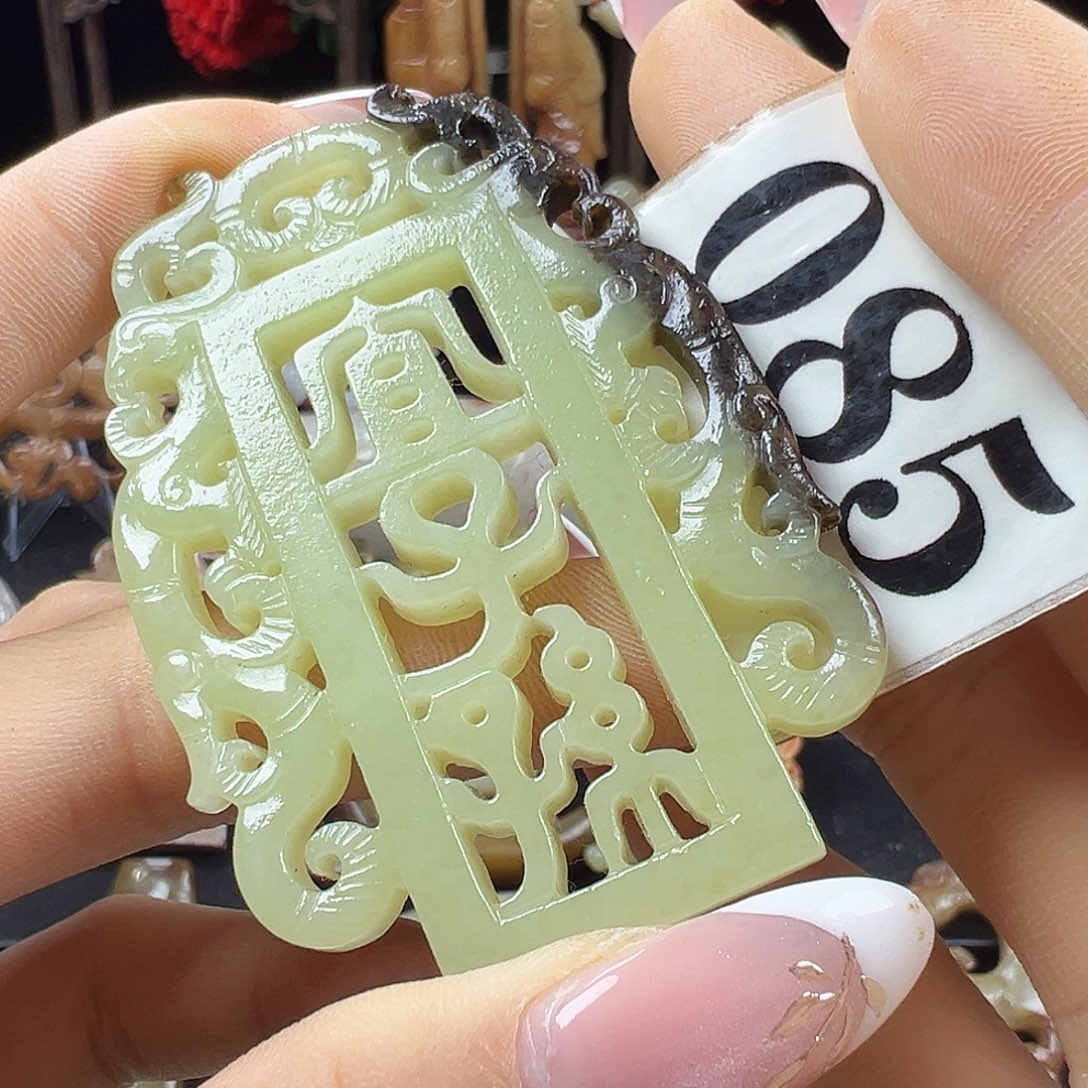 日***堂和田玉未镶嵌挂件