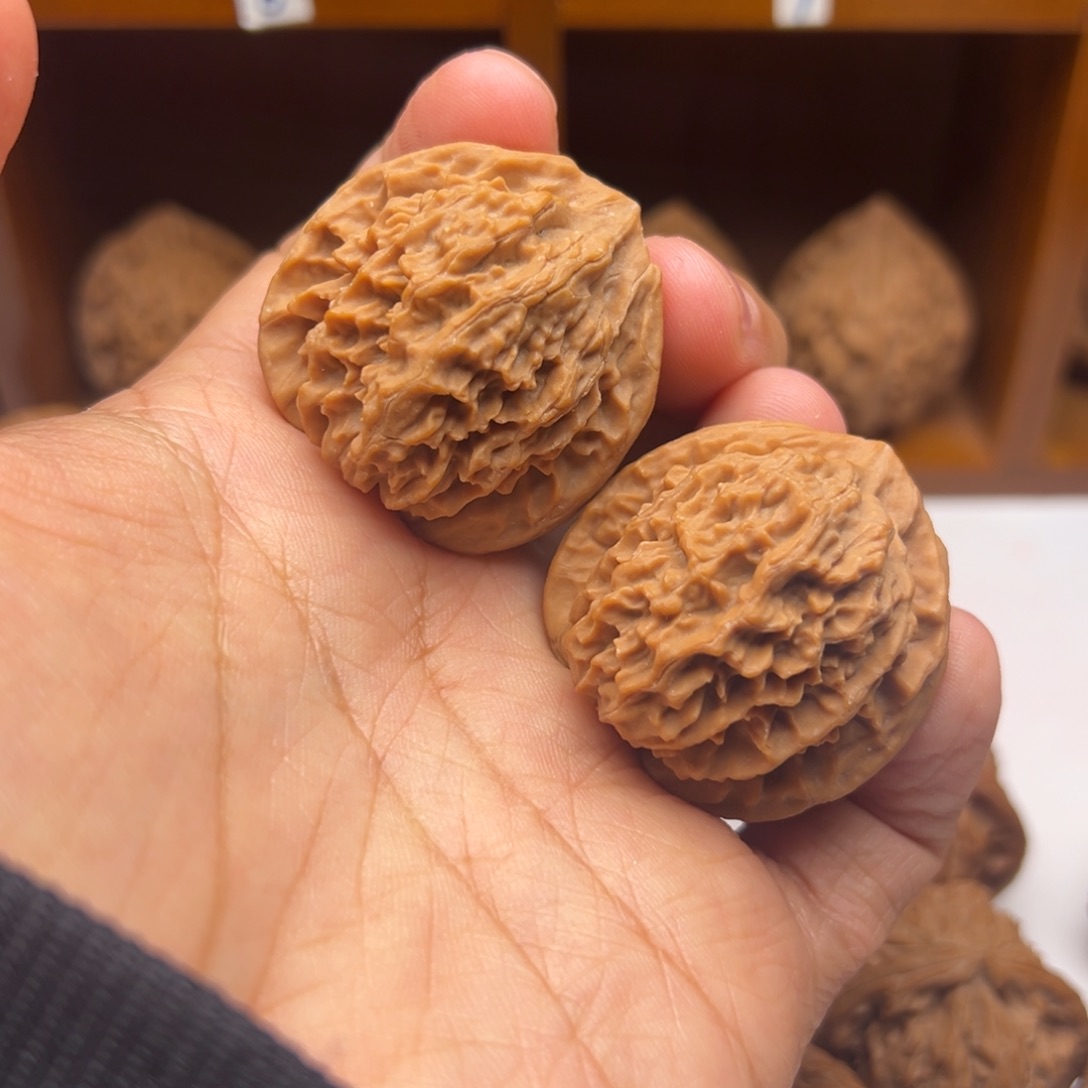 吊坠文玩核桃37尺全品皇冠