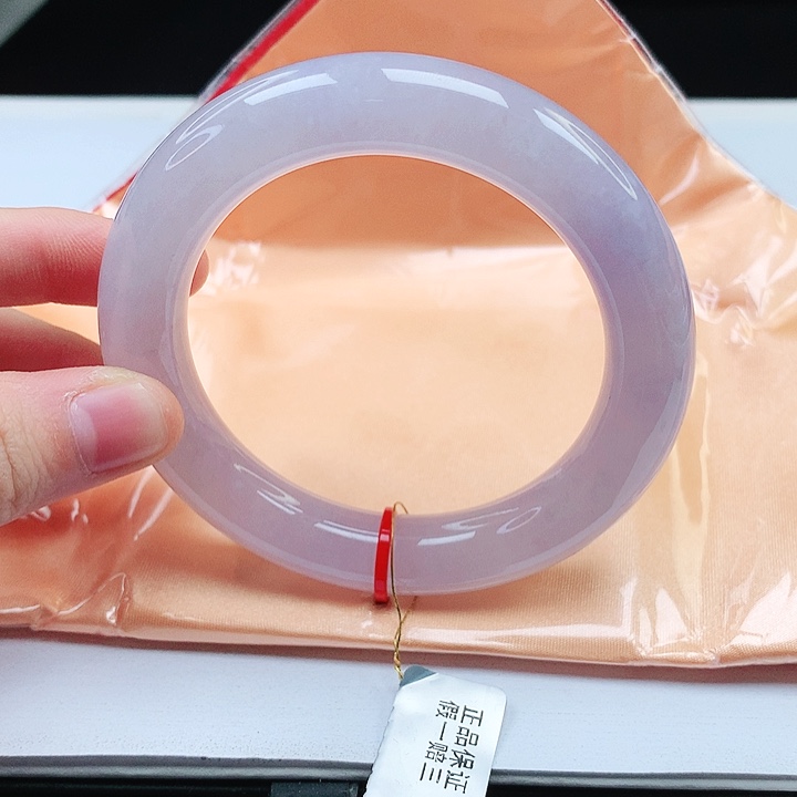 翡翠手镯（圆镯）未镶嵌缅甸天然a货手镯56