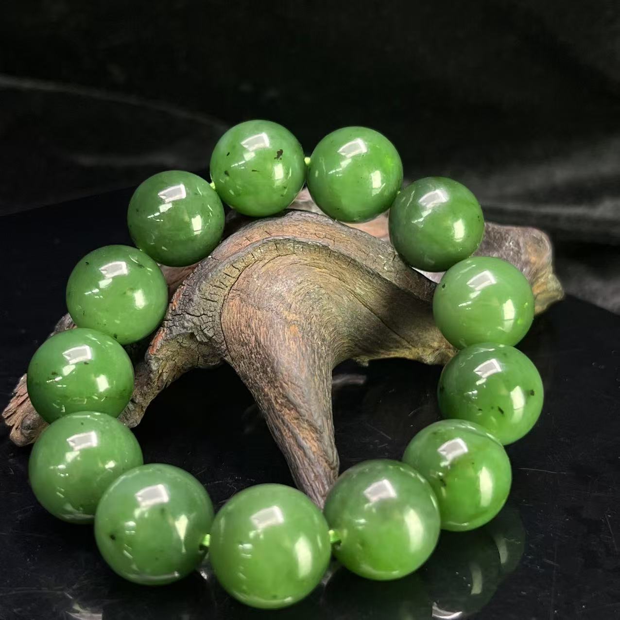 A127 和田玉手串 JG532053