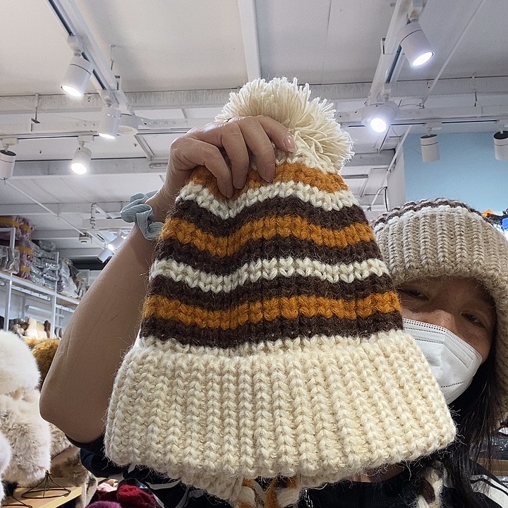 三醋酯纤维编子加厚保暖针织帽米色