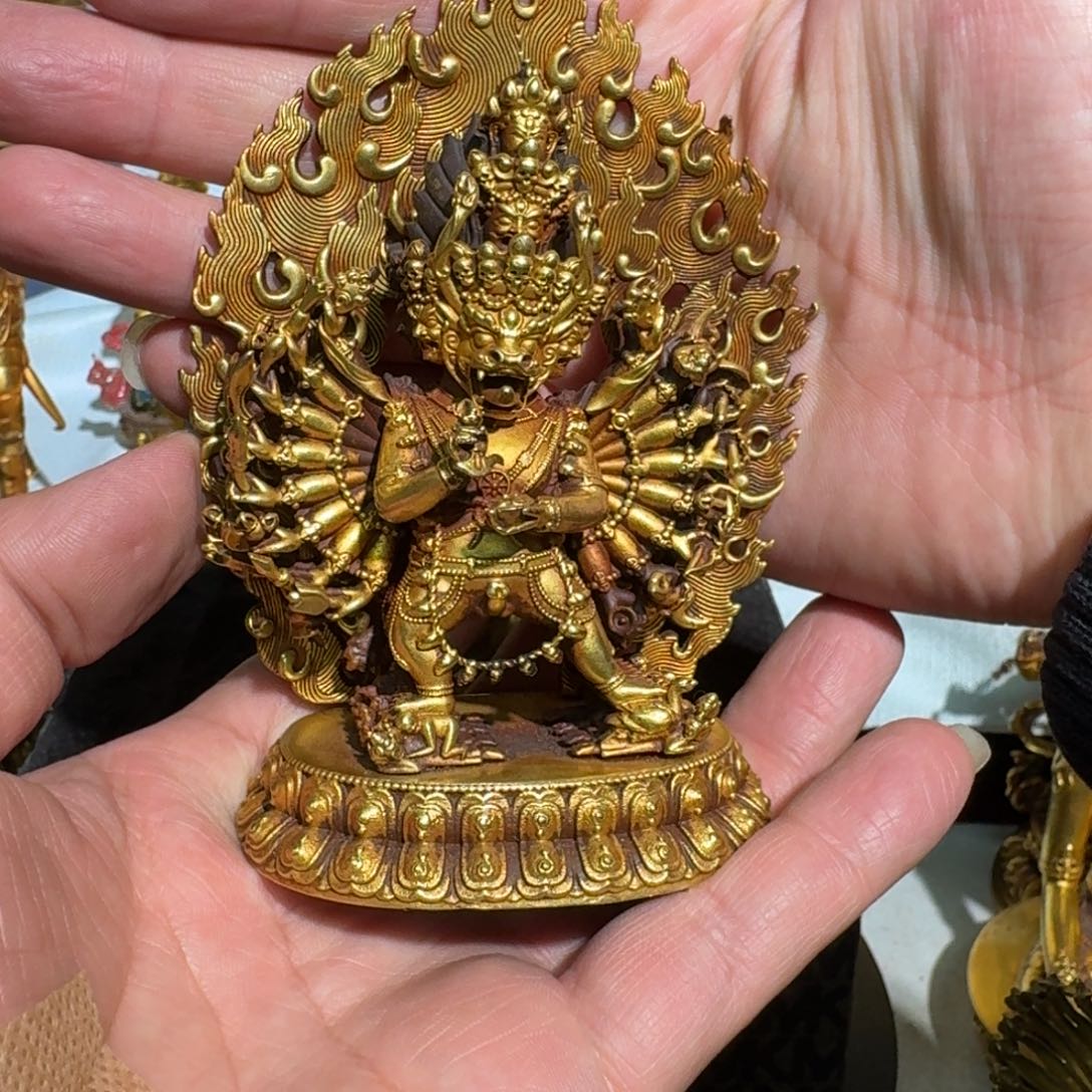 一****_京门圜铜鎏金的大威德金刚