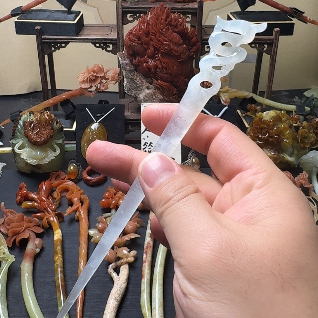 蛇纹石玉未镶嵌发饰