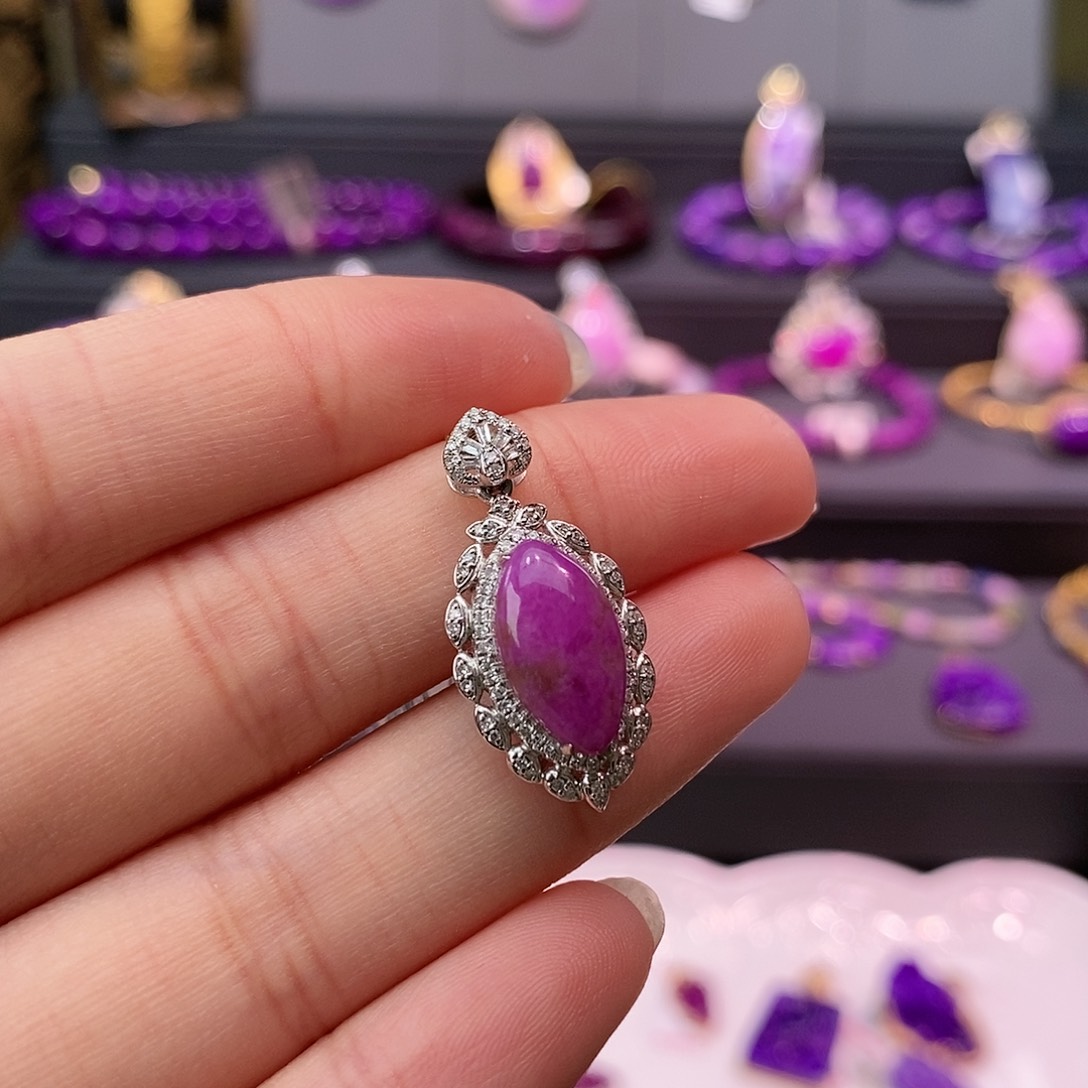 苏纪石（舒俱来）18K金镶嵌吊坠(不含链)