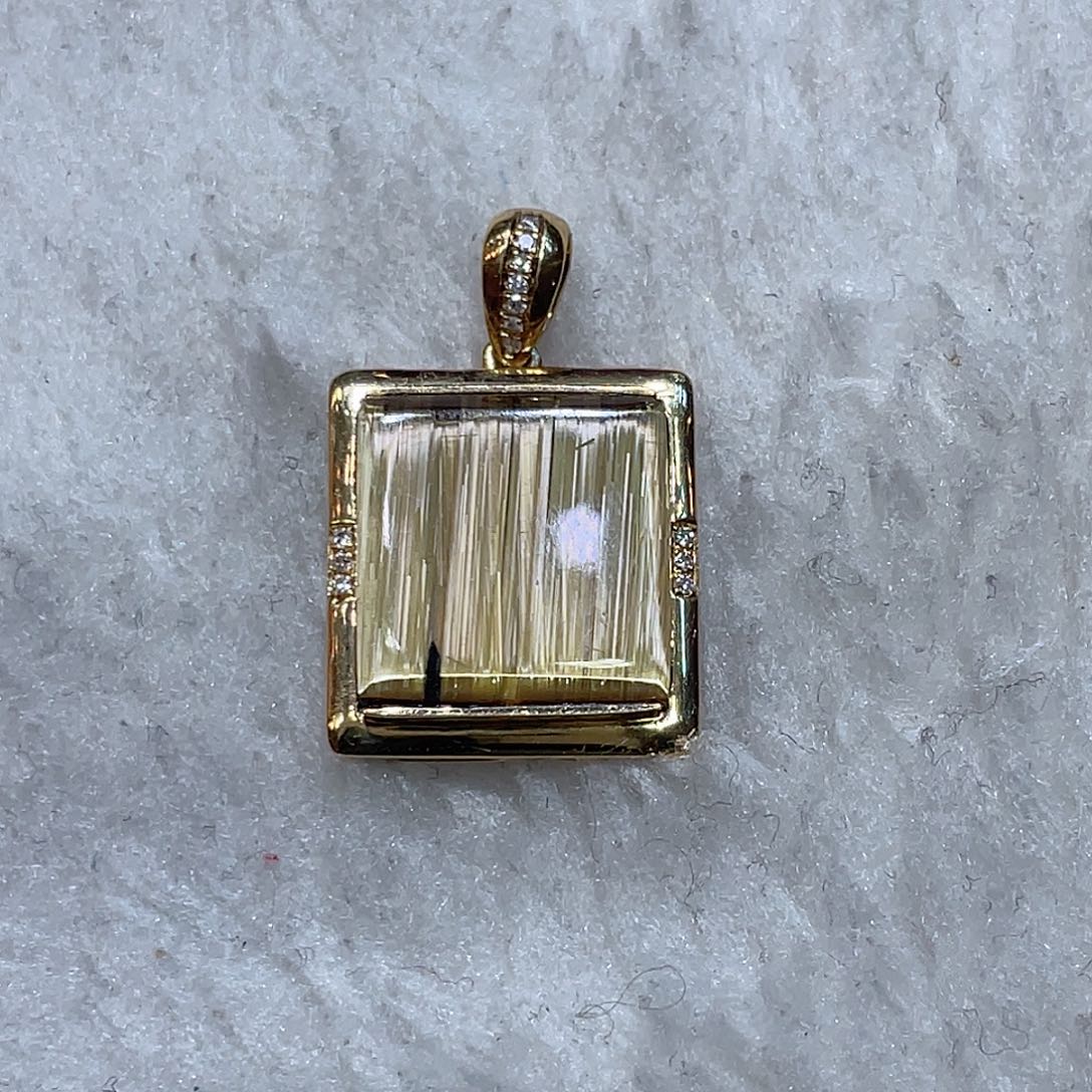 发晶钛晶吊坠18K金镶嵌土*?