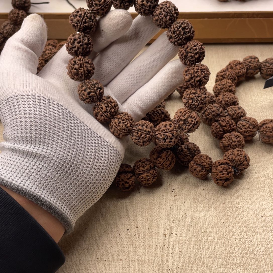 峃***炁金刚菩提吊坠老籽六瓣镂空