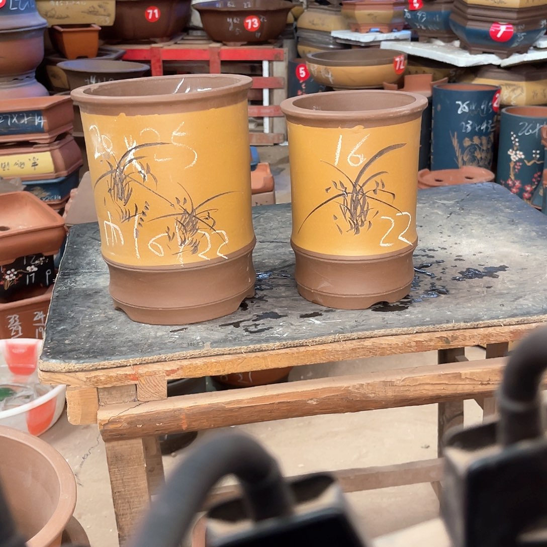 紫砂花盆竹节盆两个