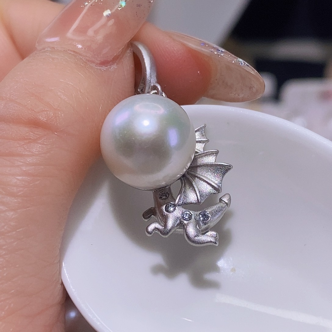 淡水珍珠颈饰合金