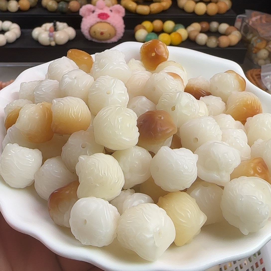 菩提根/象牙果吊坠瑕疵卡17/18醒狮20颗