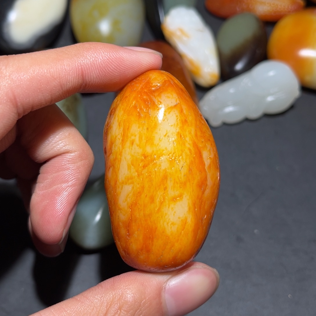 和田玉未镶嵌珠宝奇石