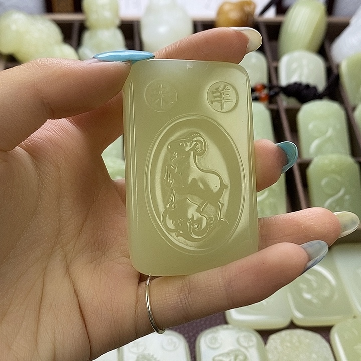 昆仑石双面守护羊