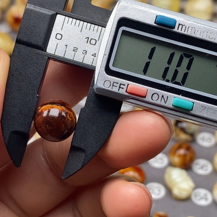 未镶嵌蜜蜡珠宝奇石