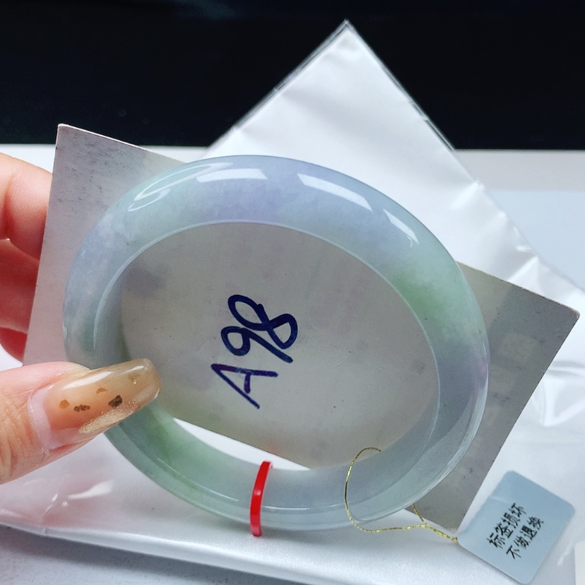 【闪购商品】翡翠手镯未镶嵌 正圈58+