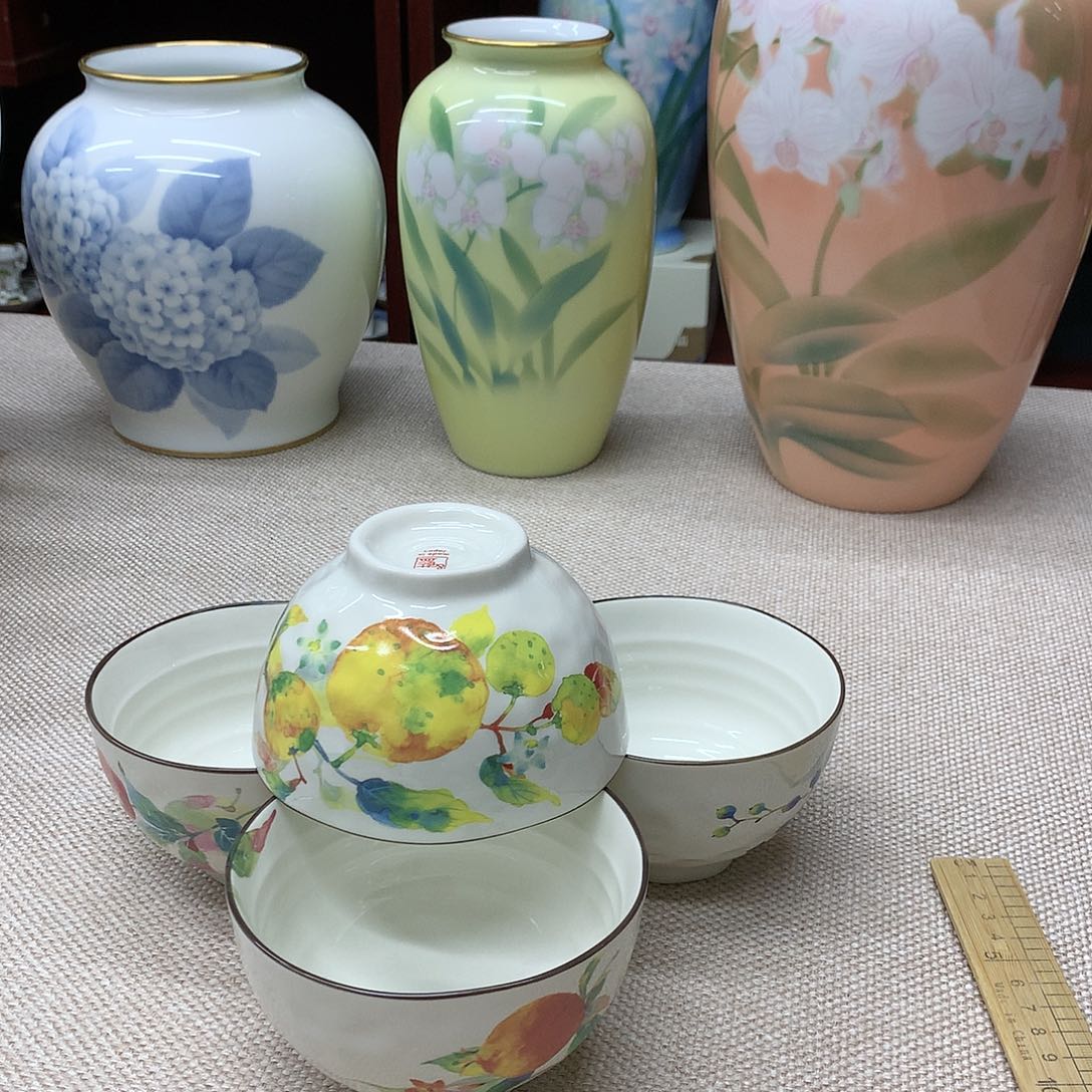 摆件?**满青子瓷器质量不错