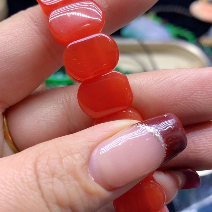 翡翠颈饰未镶嵌吊坠