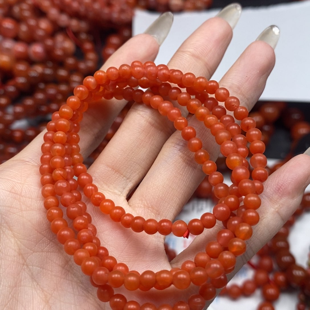 翡翠颈饰未镶嵌美*妈