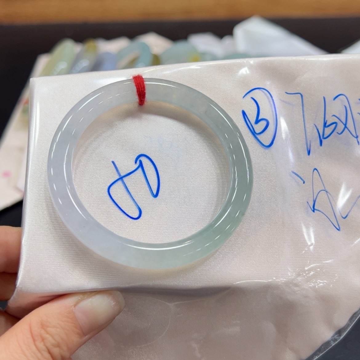 【闪购商品】翡翠手镯未镶嵌手镯