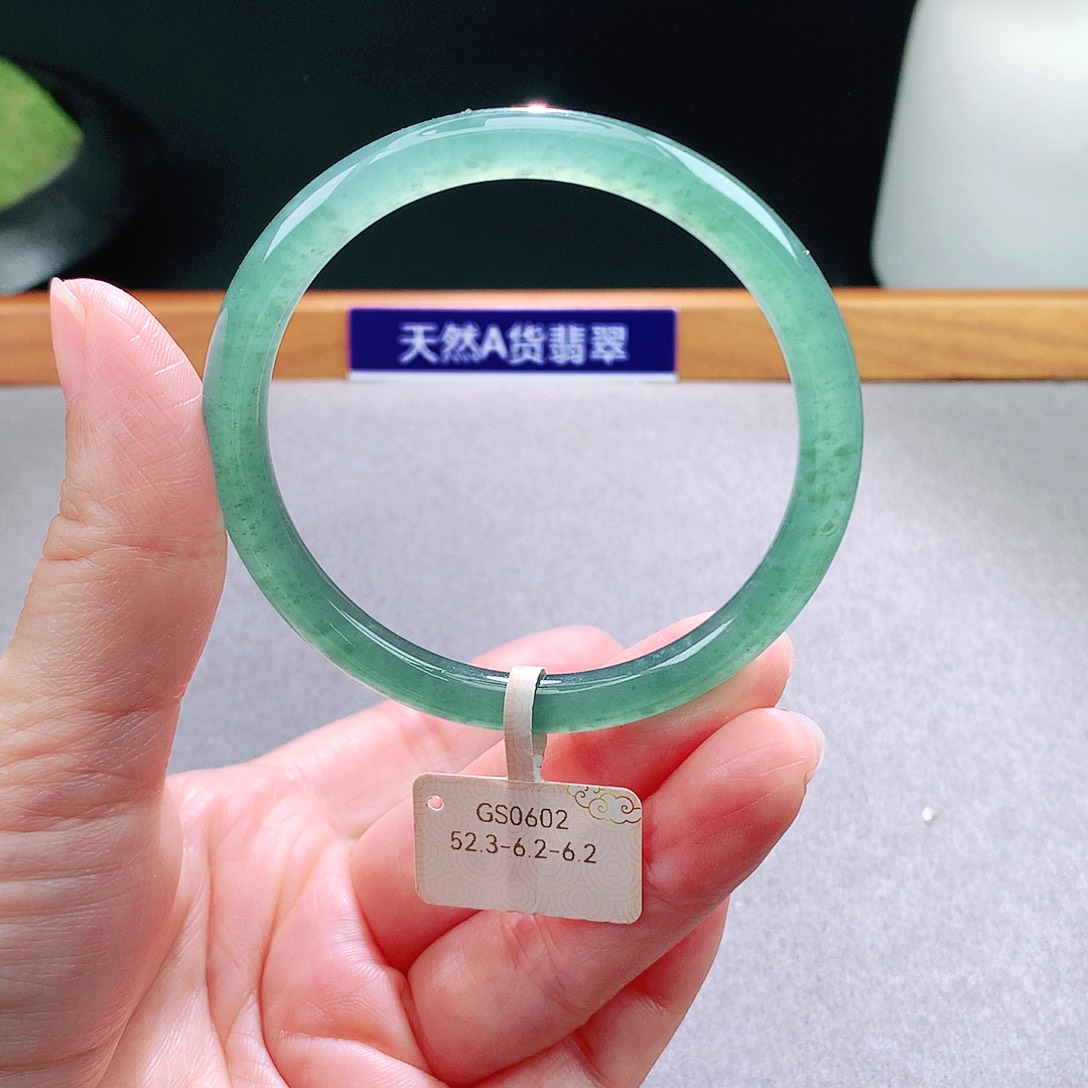 未镶嵌手镯翡翠天然翡翠手镯a货
